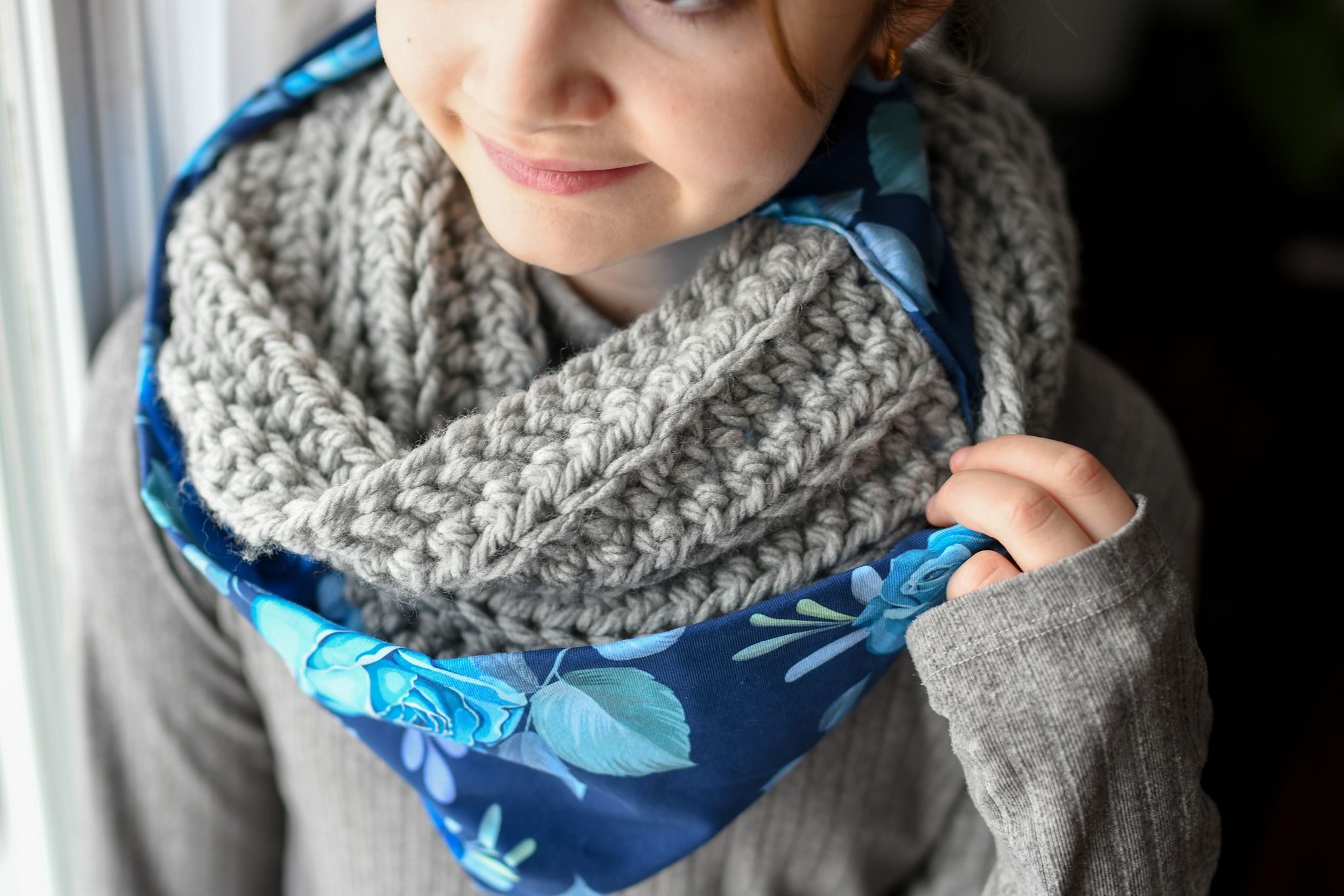Foulard infini mixte fleur bleu