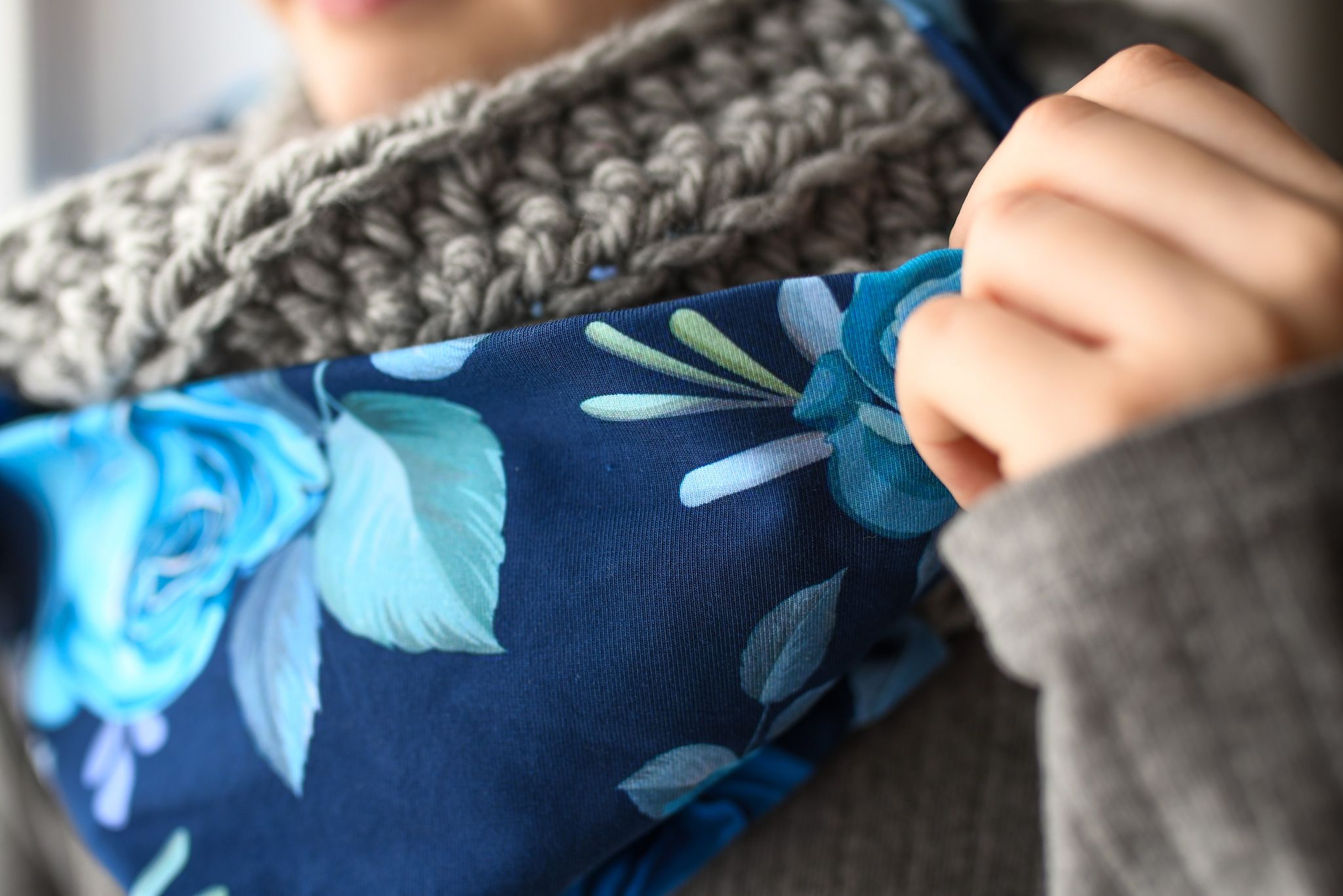 Foulard infini mixte fleur bleu